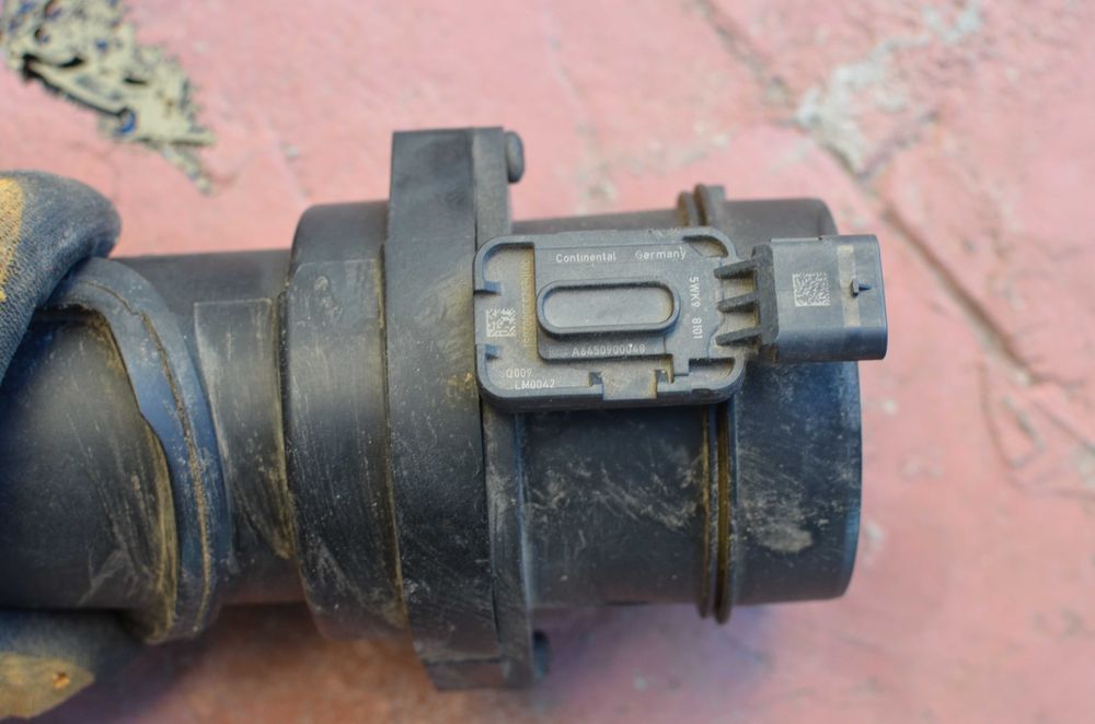 Debitmetru Debimetru senzor debit aer MERCEDES A6450900048  filtru aer