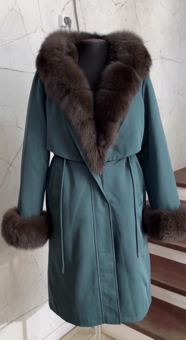 продам парку новый