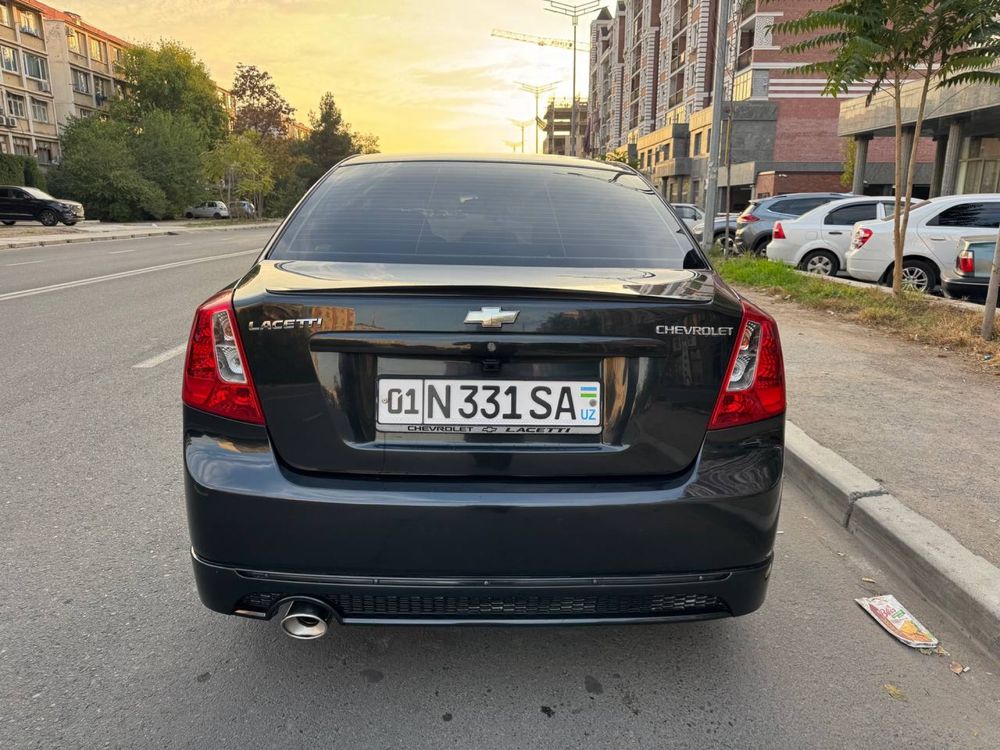 Ласетти 2013 г 1800 пробег 65000