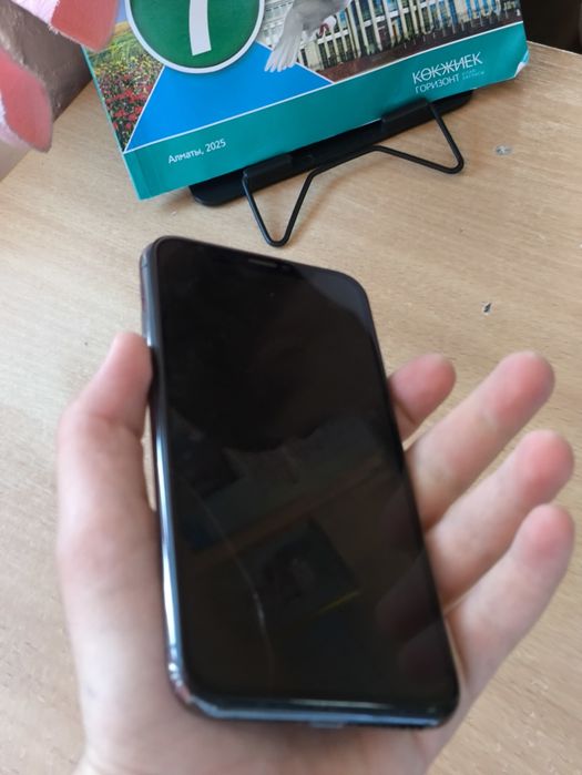 iPhone Apple x..