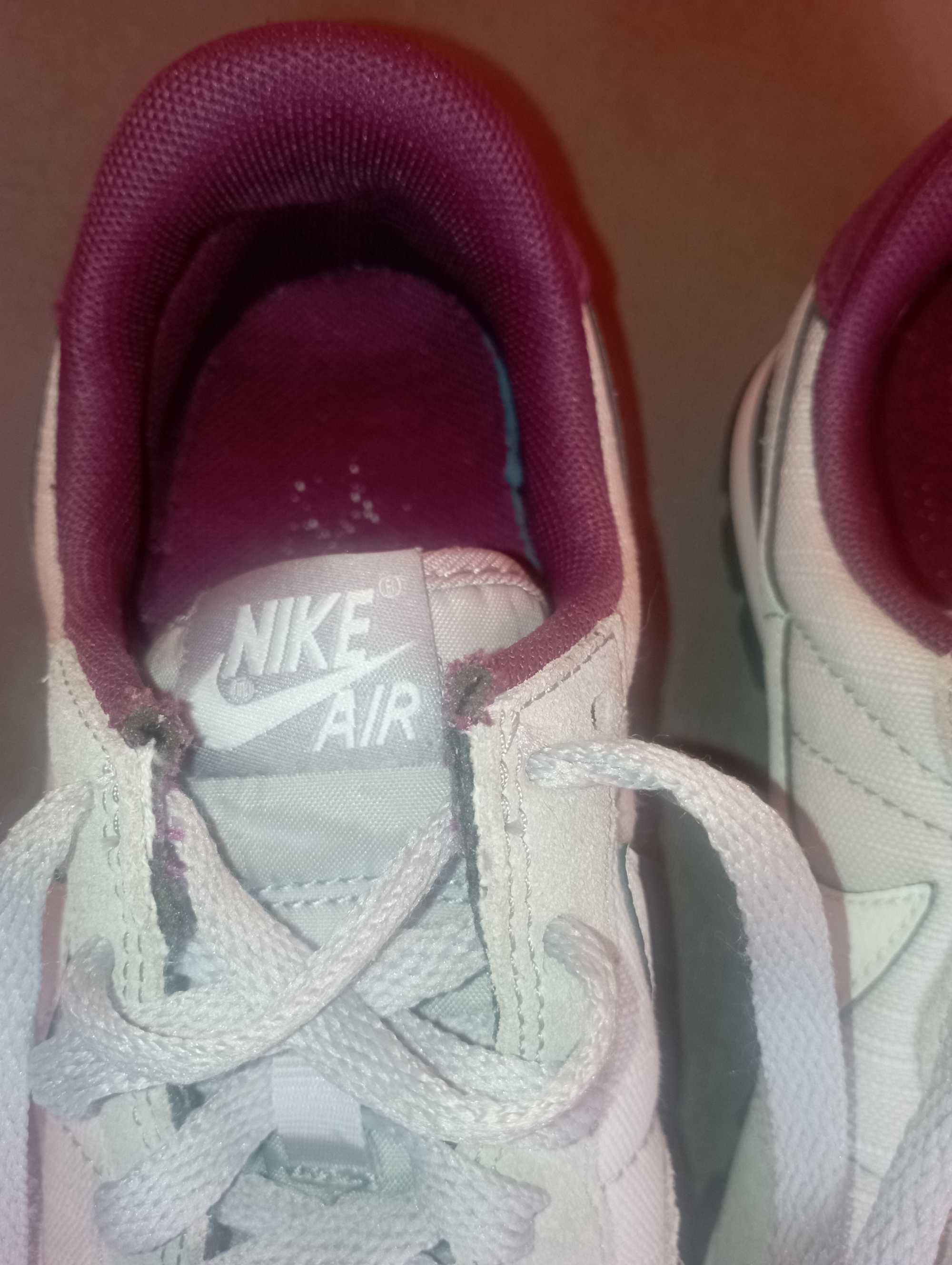 Дамски маратонки nike new balance,bench
