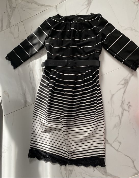 Rochie eleganta cu curea
