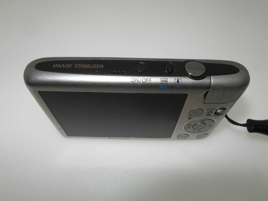 Canon IXUS 130 ултра компактен цифров фотоапарат цифрова камера отличе