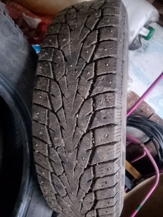 Продам шины зимние