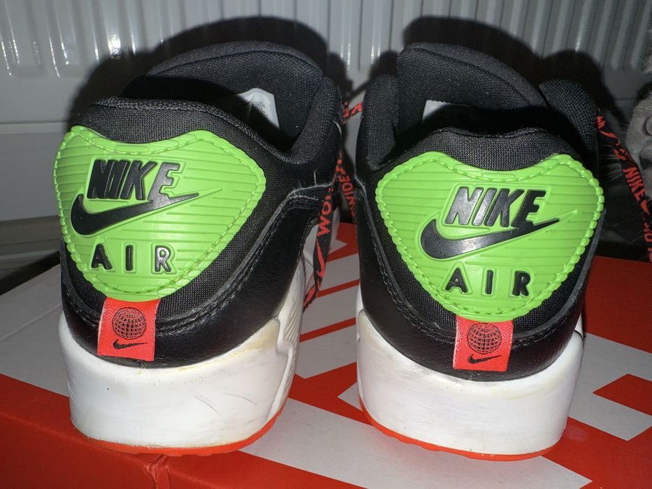 Nike Air Max 90 Worldwide Edition