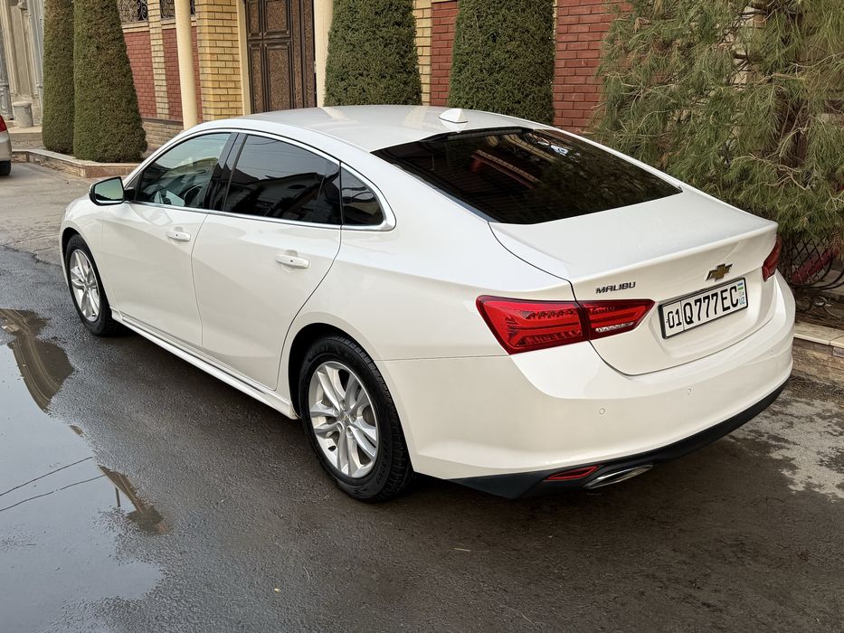 Malibu 2.4л без люка 62000км