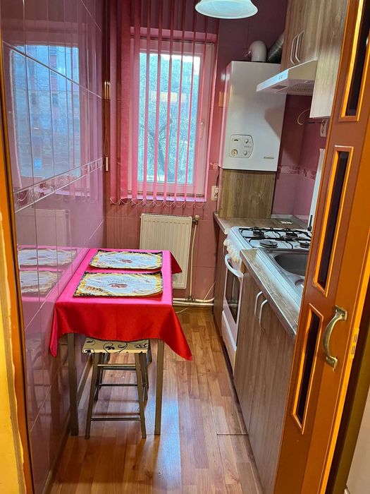 Se închiriază ap.2 camere.