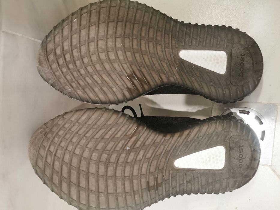 Yeezy 46 black brown
