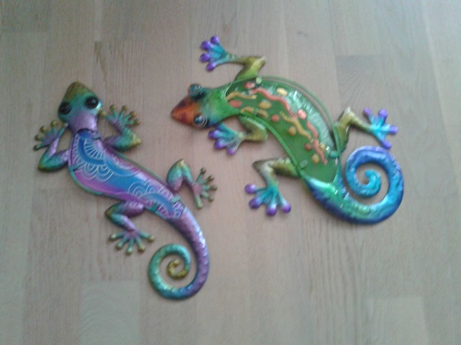 Decoratiuni metal & sticla prelucrate manual, stare impecabila