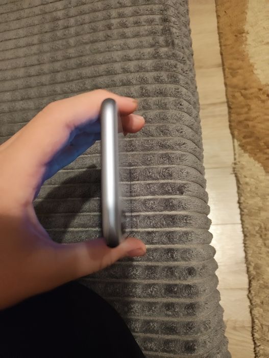 iPhone 11 mov baterie 72%