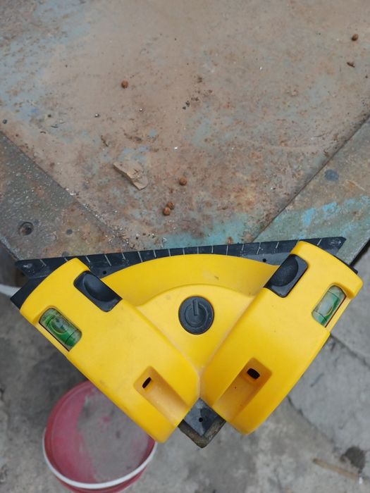 Лазерный угольник