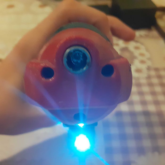 Bormasina autofiletanta cu acumulator