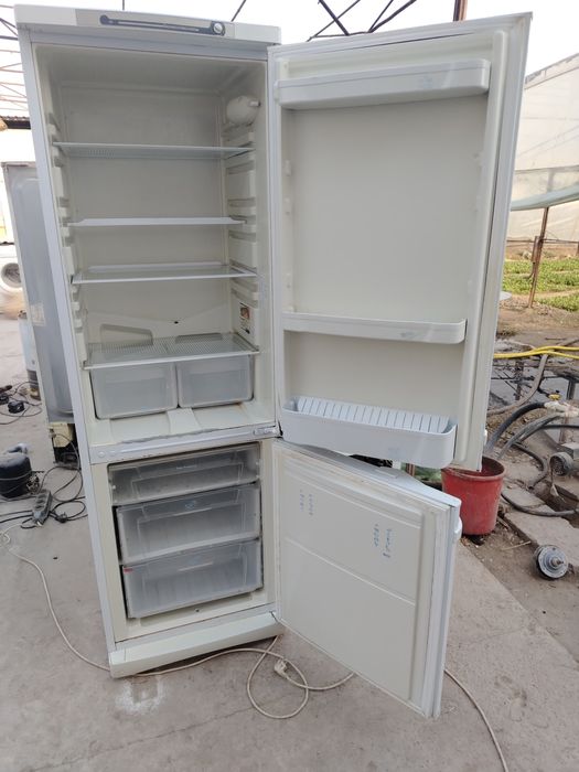 Indisit haladilnik sotiladi 950 ming