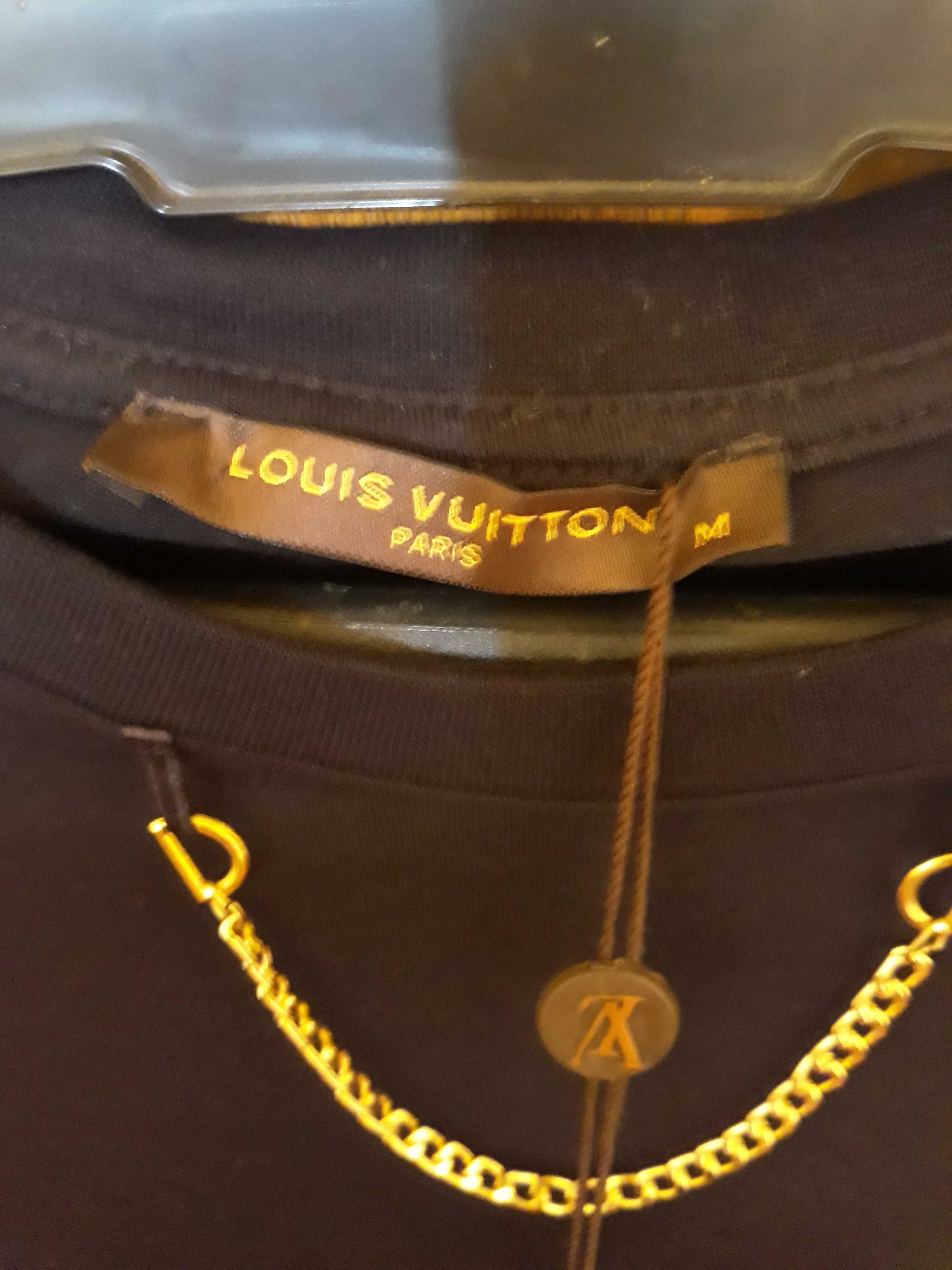 vand tricou louis vuitton