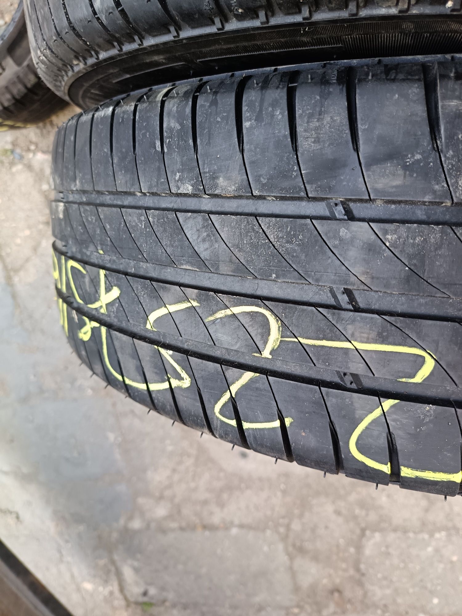 Anvelope vara 225 75 16c Michelin 2019 5mm