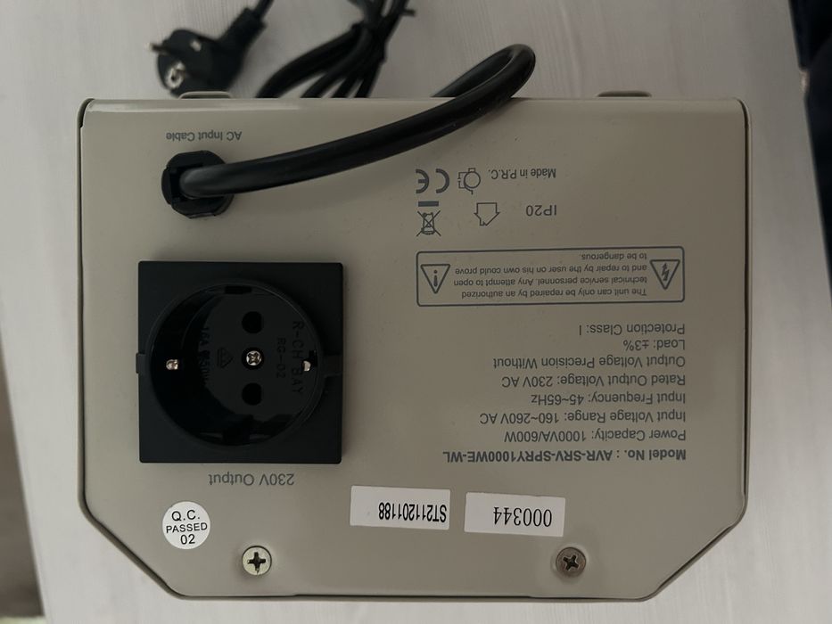 Stabilizator tensiune