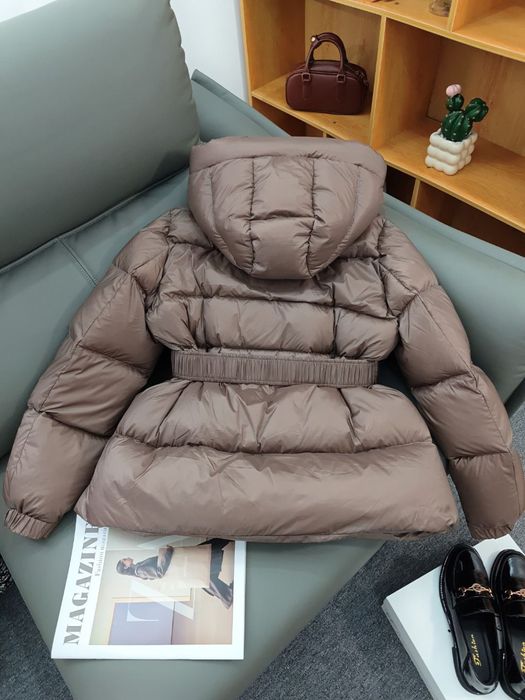 Geaca Celine , calitatea premium , pe comanda , noua , M