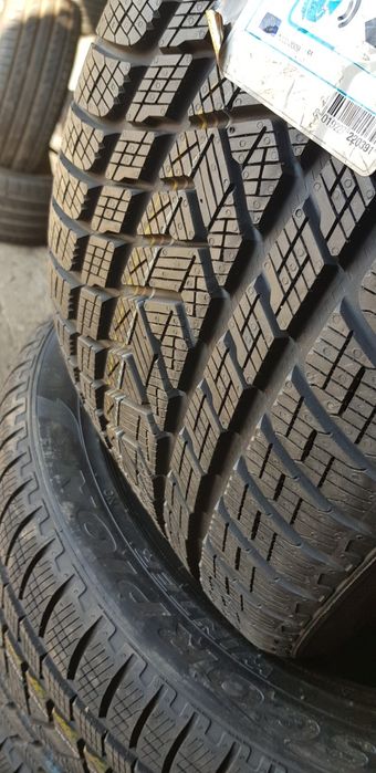 НОВИ ЗИМНИ-20цола-295/40-1350лв."PIRELLI "