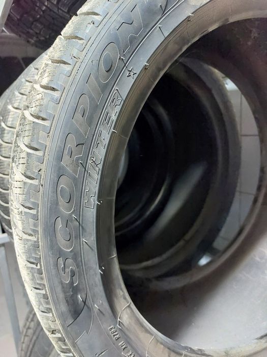 o anvelopa doua trei iarna 285 40 20 pirelli scorpion winter bmw