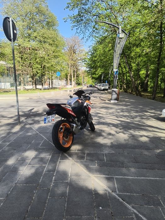 Vând honda cbr 125