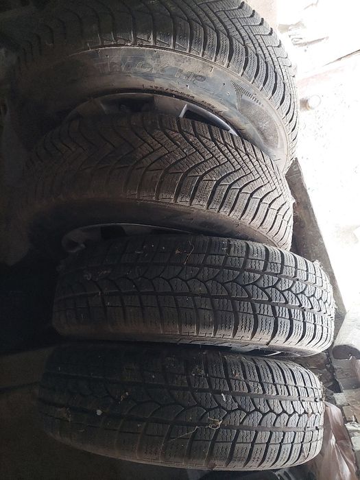 Jante tabla pe 14 4×100 cu anvelope / cauciucuri de iarna 175/70R14