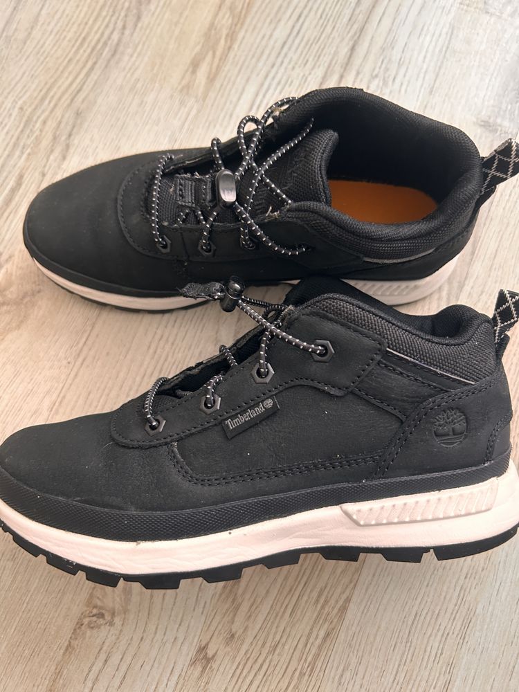 Обувки за момче сникърси timberland