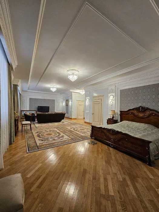 Глинка | Айбек 13-комнат 10,5-соток 658 м2 [ДМ-023]