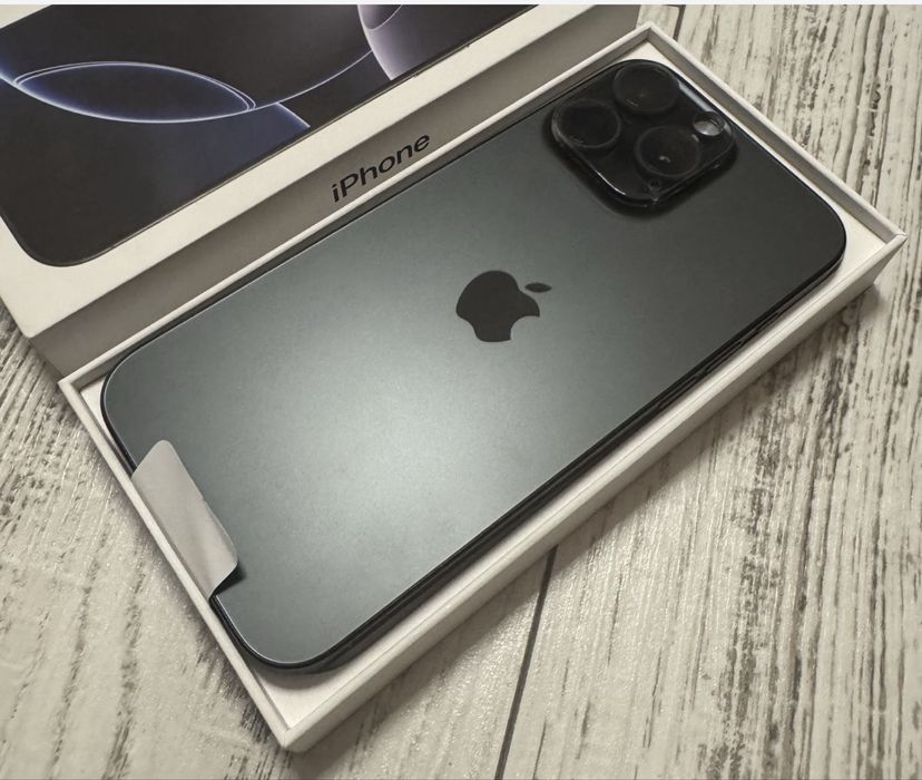 КАТО НОВ Iphone 16 Pro Max 256GB Black 5G ГАРАНЦИЯ