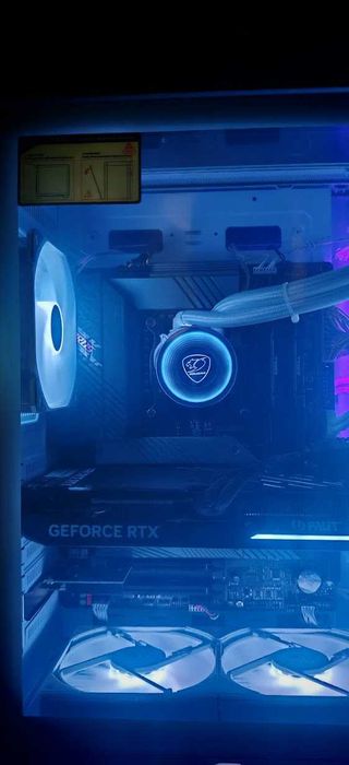 Топ Геймърско РС I5 14600K/Z690/32Gb/2TB SSD/RTX 4070 Super/Гаранция