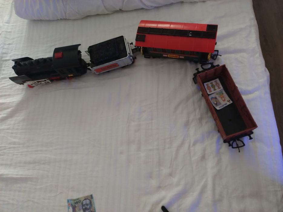 Tren, șine, cu baterii, functional