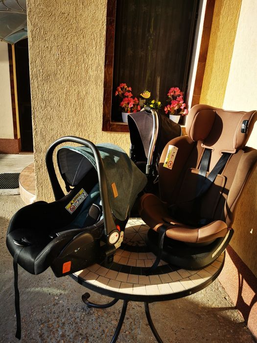 Vand scaun auto rotativ scoică in stare foarte bună