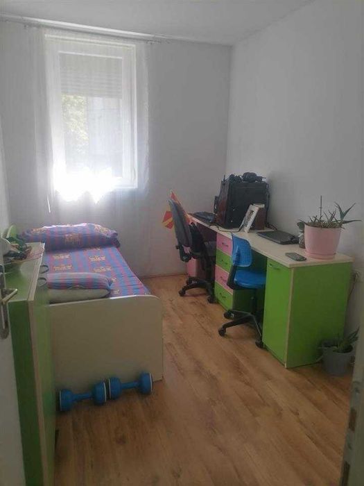 Дава се под наем Тристаен апартамент в Пловдив, Кършияка - 95 кв.м за 382.5 € - Снимка #3