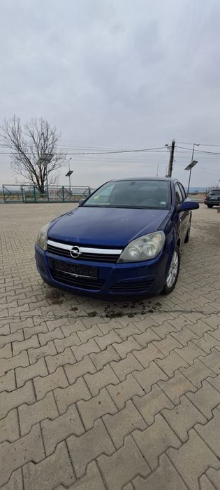 Dezmembrez opel astra H an 2006 1.7cdti