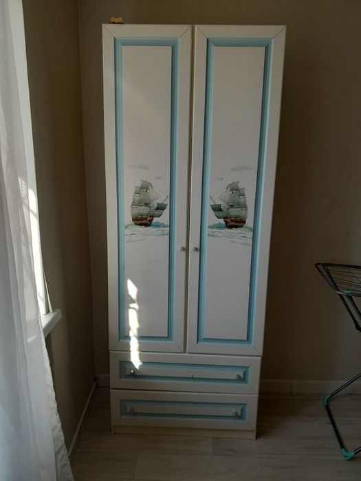 Деткий шифонер и шкаф