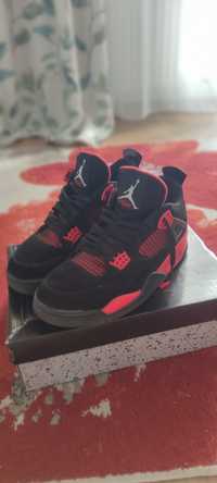 jordan 4 red thunder  marimea 42