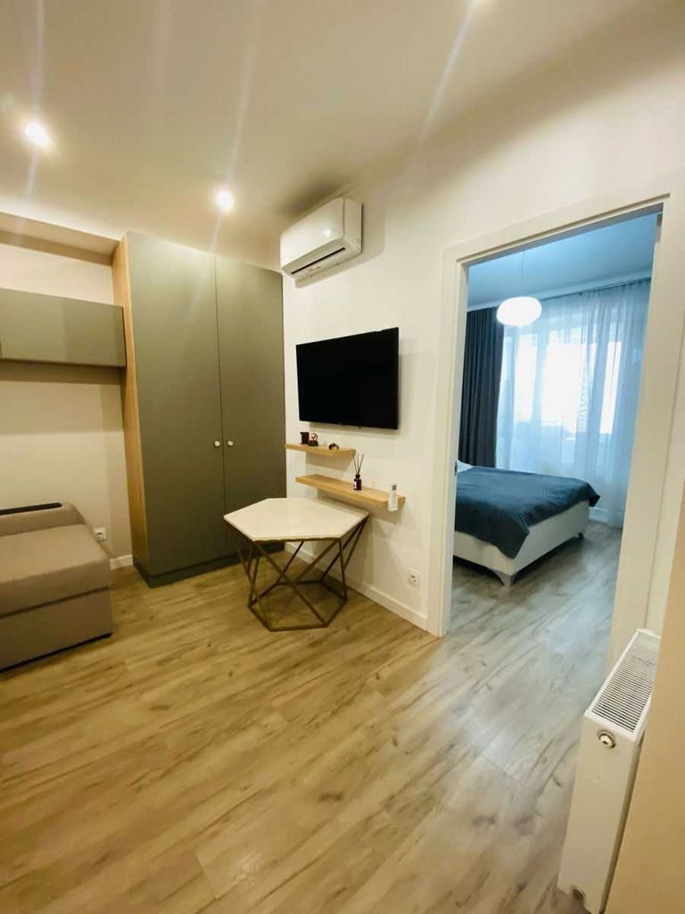 Дава се под наем Двустаен апартамент в София, Красно село - 60 кв.м за 400 € - Снимка #2