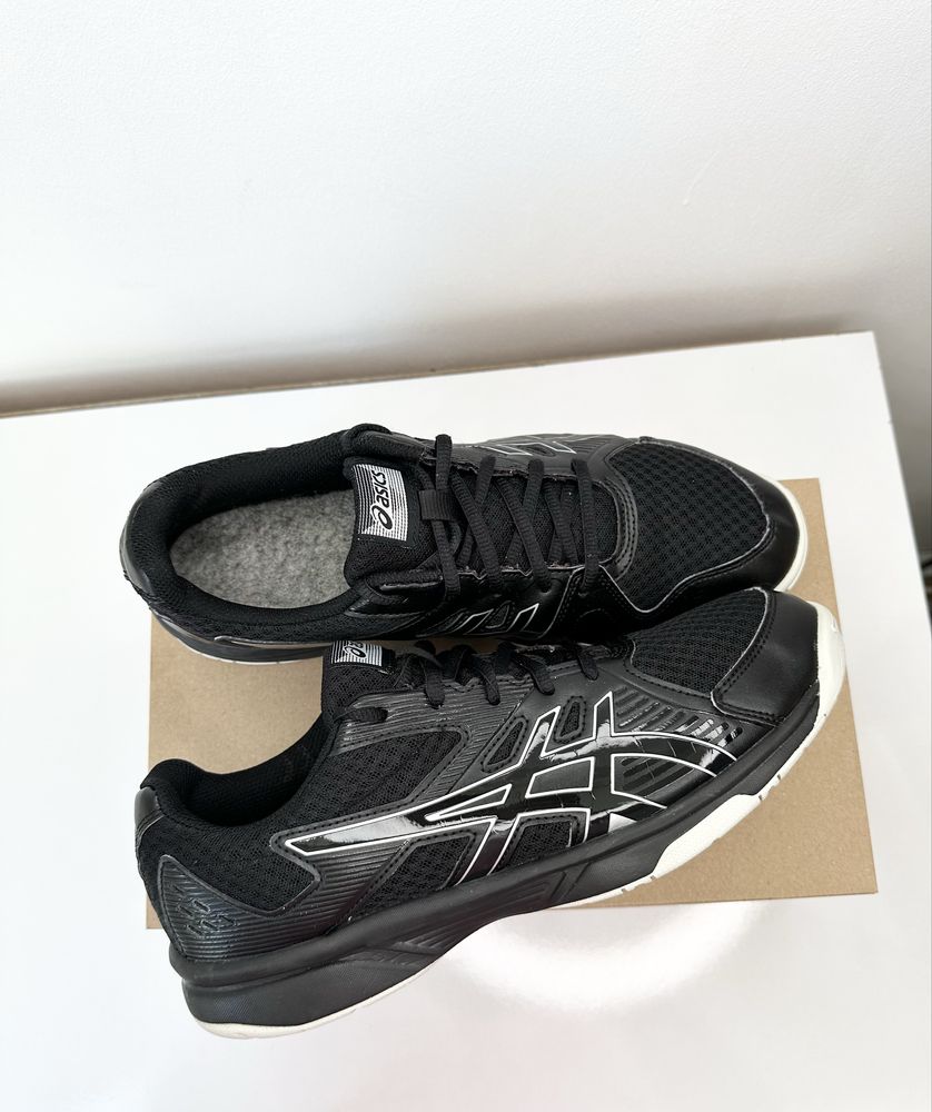 Asics Upcourt 3 (43 ) Маратонки