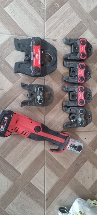 Rotopercutor bosch ,laser