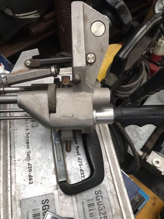 Freza pr Tevi de Plastic