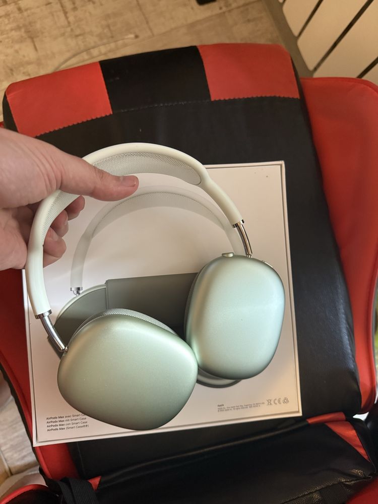 AirPods Max Почти новый 2 недели назад купил