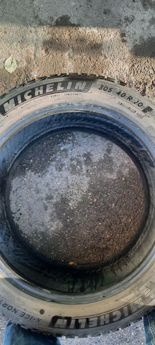 Продам Шины Michelin 305,40,20