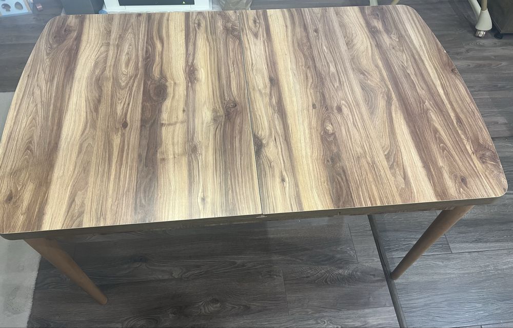 Трапезна разтегателна маса