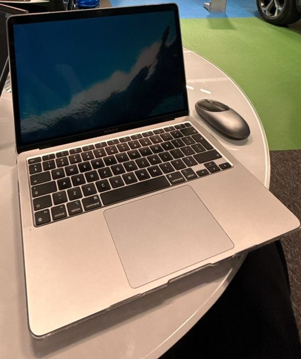 Macbook Air M1 Full Box