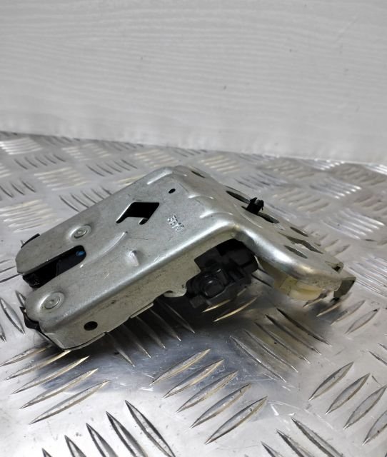 Broasca  mecanism inchidere 8k9827505a Skoda Superb a 2-a generatie s