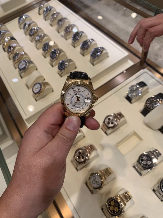 Rolex Sky Dweller 42mm новые