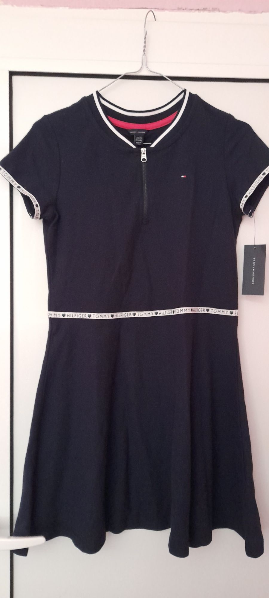 Тениска и рокля- Tammy hilfiger, Calvin klein, Guess