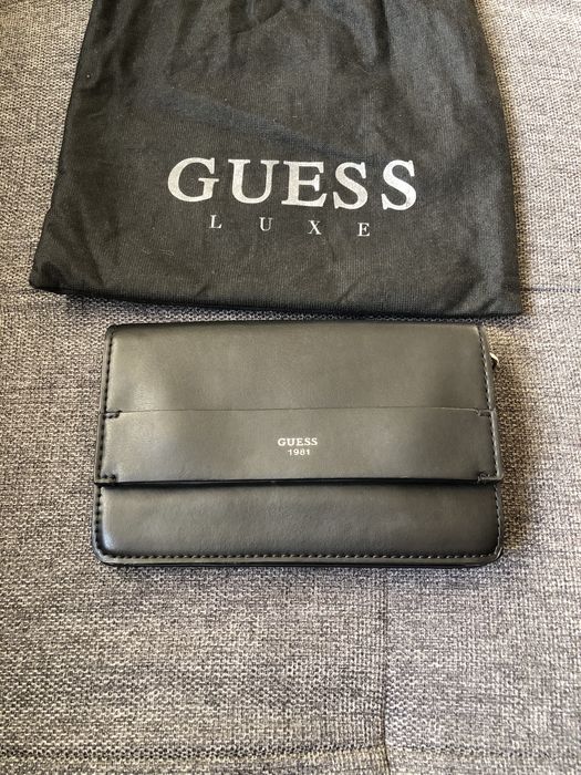 Дамска чанта Guess