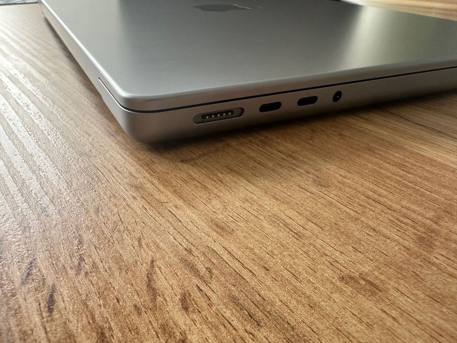 MacBook Pro 14" M3 8-CPU, 10-GPU, 16GB RAM, 512SSD,ГАРАНЦИЯ
