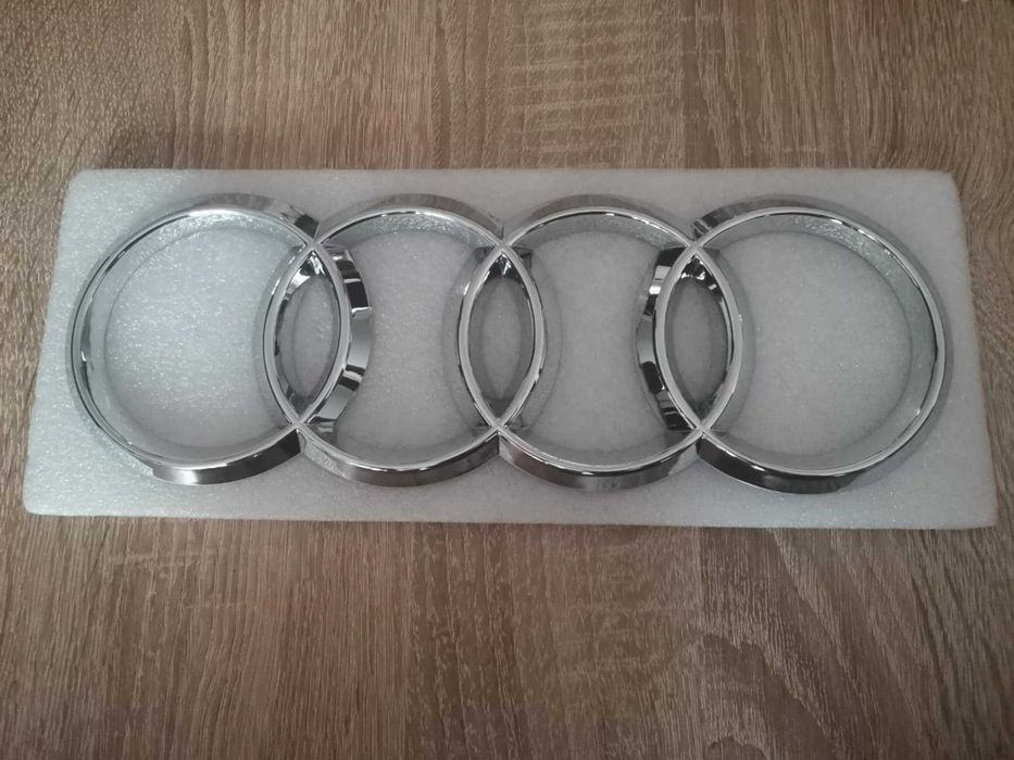 сребриста емблема за Ауди Audi 27.5 см