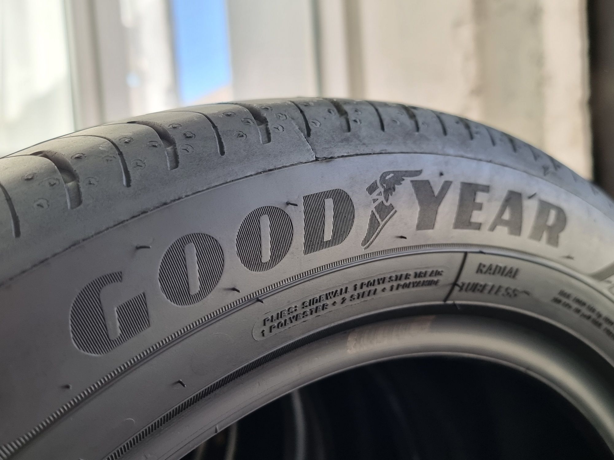 195/55/16 Goodyear 4Броя: 240лв 8мм